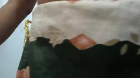 Snapshot of iniyalaboni chatting on February 28, 2025, 4:20 pm Iniya online show from February 28, 2025, 4:20 pm