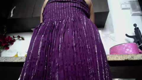 Snapshot of iniyalaboni chatting on December 19, 2025, 10:28 pm Iniya online show from December 19, 2025, 10:28 pm