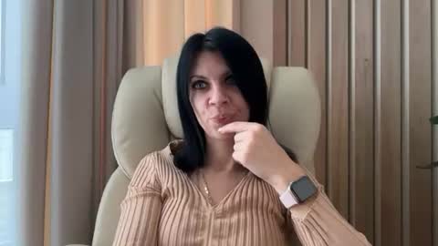 InjaAtHome online show from November 18, 2025, 8:08 am