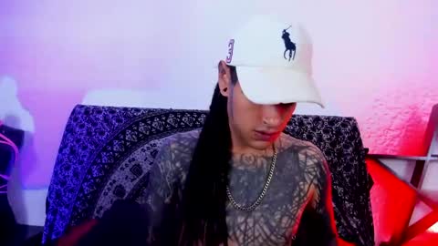 Snapshot of ink_u_buzz chatting on January 27, 2025, 2:10 am Dani online show from January 27, 2025, 2:10 am