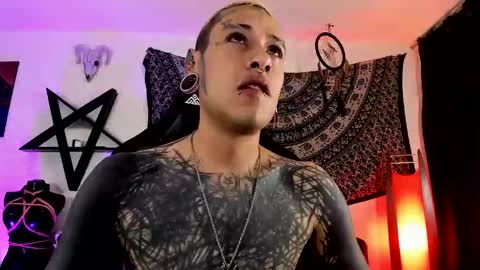 Snapshot of ink_u_buzz chatting on October 5, 2025, 5:06 am Dani online show from October 5, 2025, 5:06 am