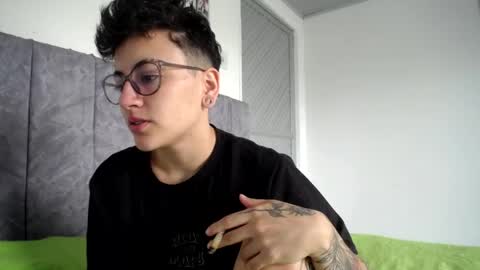 lyan onlyfans n linda online show from March 23, 2026, 5:28 pm