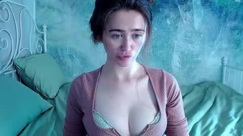 Snapshot of innnita chatting on May 15, 2026, 11:45 pm Lina online show from May 15, 2026, 11:45 pm