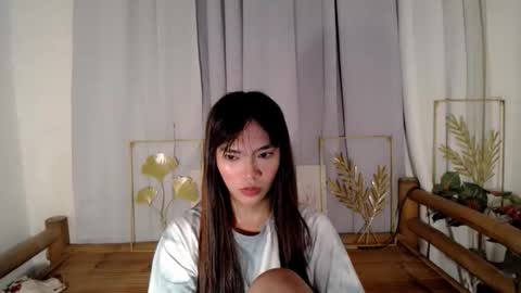Snapshot of innocent_lover_ziaxx chatting on May 14, 2026, 2:24 pm your zia online show from May 14, 2026, 2:24 pm
