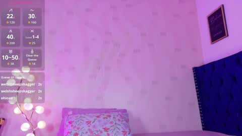 innocenthazel online show from April 28, 2026, 2:49 am
