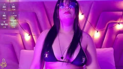 innocenthazel online show from May 2, 2026, 3:11 am