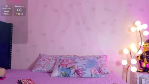 Snapshot of innocenthazel chatting on June 14, 2026, 12:07 pm innocenthazel online show from June 14, 2026, 12:07 pm
