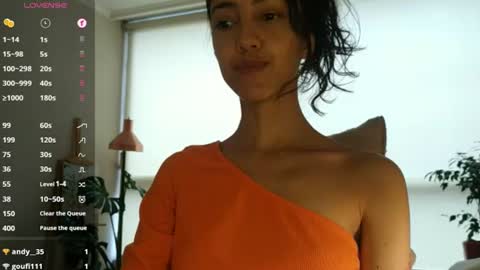 Laroa online show from July 28, 2026, 7:50 pm