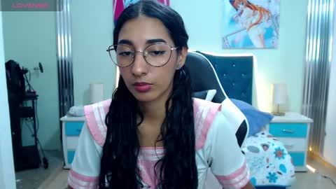 Luna moon online show from May 1, 2026, 3:44 am