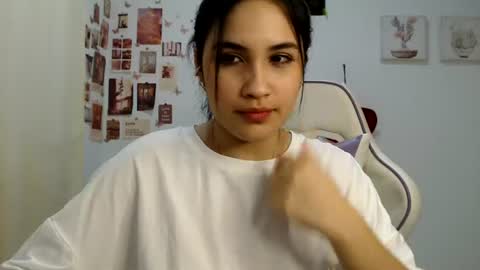 Snapshot of inocentheaven chatting on June 22, 2026, 11:02 pm Celeste online show from June 22, 2026, 11:02 pm