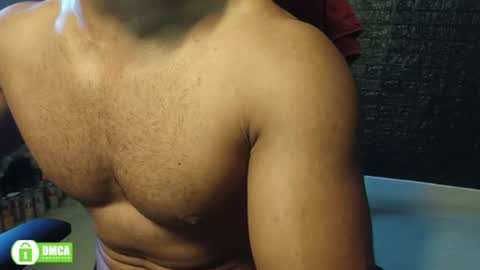 Snapshot of insanestud_miles chatting on July 4, 2026, 4:18 am Miles online show from July 4, 2026, 4:18 am