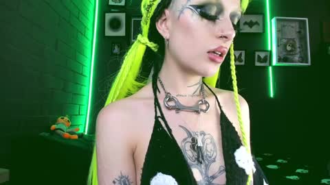   SANIA  online show from December 6, 2024, 8:40 pm