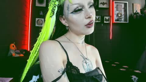   SANIA  online show from February 3, 2025, 8:57 pm