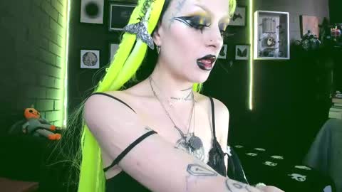   SANIA  online show from February 19, 2025, 4:44 pm