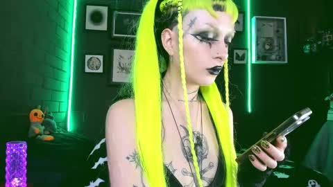   SANIA  online show from March 7, 2025, 6:33 pm