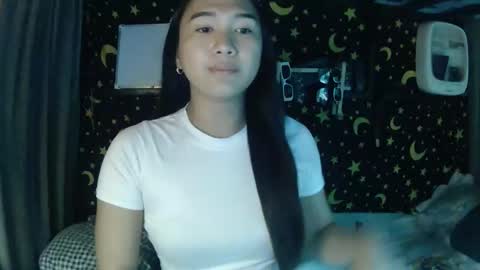 Snapshot of insulting_whoreifica chatting on December 20, 2025, 11:12 pm MAXINE online show from December 20, 2025, 11:12 pm