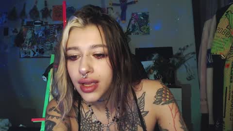 Snapshot of insunnity666 chatting on December 14, 2024, 10:45 am Insunnity666 online show from December 14, 2024, 10:45 am