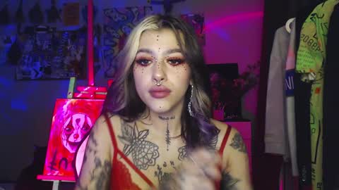 Snapshot of insunnity666 chatting on December 17, 2024, 9:38 pm Insunnity666 online show from December 17, 2024, 9:38 pm