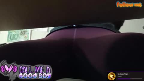 Snapshot of intentkitten chatting on January 6, 2026, 4:49 am Reigning Leo online show from January 6, 2026, 4:49 am