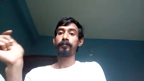 interne8famous online show from May 10, 2026, 9:47 am