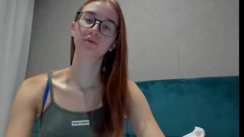 Snapshot of internetsexplorer chatting on November 21, 2025, 6:12 am Bernadette Join online show from November 21, 2025, 6:12 am