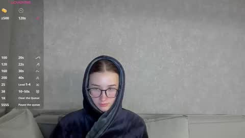 Snapshot of internetsexplorer chatting on January 18, 2026, 6:28 am Bernadette Join online show from January 18, 2026, 6:28 am