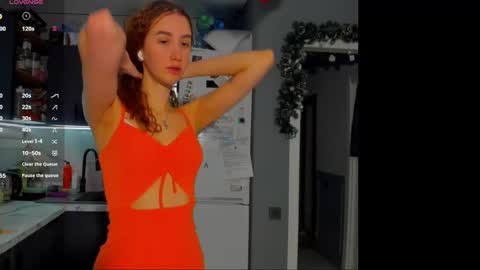 Snapshot of internetsexplorer chatting on February 9, 2026, 6:17 am Bernadette Join online show from February 9, 2026, 6:17 am