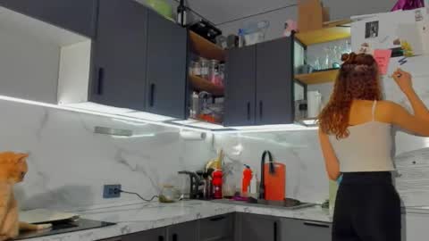 Snapshot of internetsexplorer chatting on February 17, 2026, 2:57 pm Bernadette Join online show from February 17, 2026, 2:57 pm