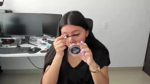 Iris 3 online show from November 8, 2025, 5:34 pm