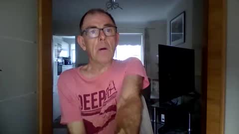 inthemood63 online show from June 1, 2026, 6:42 pm