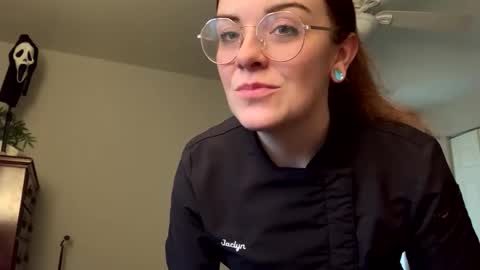 IntoTheWoodsWeGo online show from March 4, 2026, 9:43 pm