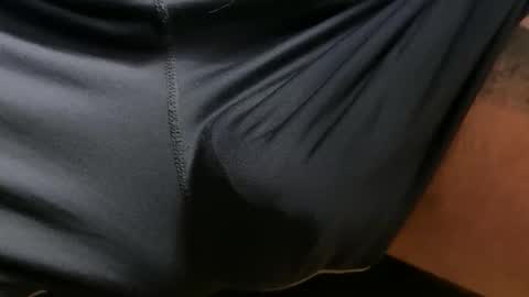 Snapshot of intressiert chatting on October 25, 2025, 8:25 pm intressiert online show from October 25, 2025, 8:25 pm