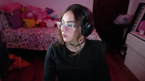 Snapshot of invisibledollx chatting on June 5, 2026, 3:35 am invisibledollx online show from June 5, 2026, 3:35 am