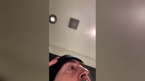 Snapshot of ipontiltfullify chatting on December 22, 2025, 7:16 am ipontiltfullify online show from December 22, 2025, 7:16 am