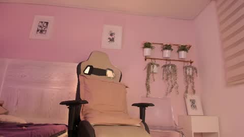 Snapshot of irana_dh chatting on July 17, 2026, 5:03 am irana_dh online show from July 17, 2026, 5:03 am