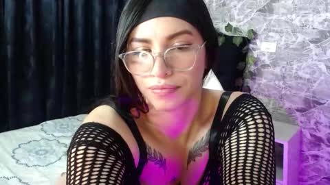 Snapshot of iriina_hotbusty chatting on November 22, 2025, 11:48 pm Irina online show from November 22, 2025, 11:48 pm