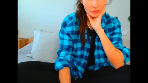irina online show from May 4, 2026, 9:49 am