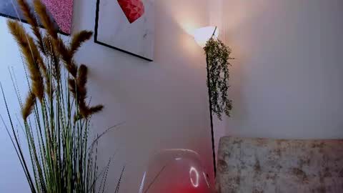 Snapshot of irina_beaux chatting on June 11, 2026, 12:32 am online show from June 11, 2026, 12:32 am
