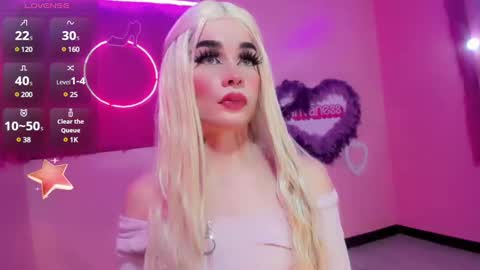 Snapshot of irina_lechera_ chatting on January 8, 2025, 9:34 pm Irina online show from January 8, 2025, 9:34 pm