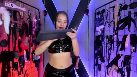 iris_cinthia_bdsm online show from July 5, 2026, 4:19 am