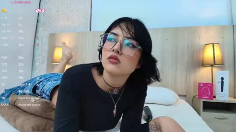 Snapshot of iris_gomez chatting on May 19, 2026, 1:56 am Iris online show from May 19, 2026, 1:56 am