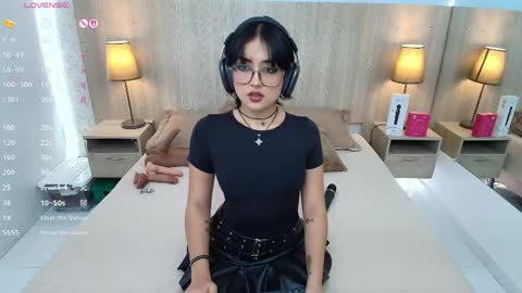 Snapshot of iris_gomez chatting on May 21, 2026, 7:32 pm Iris online show from May 21, 2026, 7:32 pm