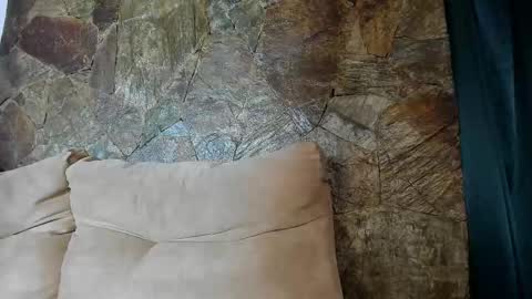 Iris  online show from March 12, 2026, 1:50 pm