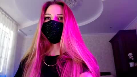 Snapshot of iris_lave chatting on July 13, 2026, 3:59 pm Lily online show from July 13, 2026, 3:59 pm