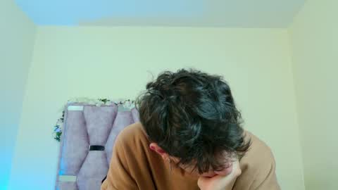 Iris online show from December 23, 2025, 10:46 am