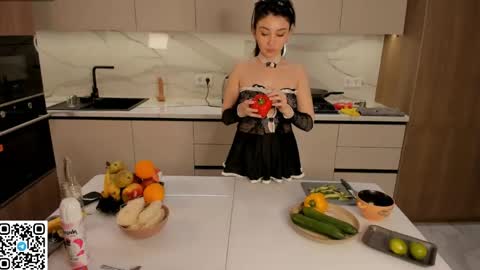 iris on cam online show from May 7, 2026, 8:36 pm