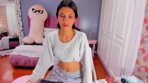Snapshot of iris_stone_ chatting on January 10, 2025, 4:30 pm Iris online show from January 10, 2025, 4:30 pm