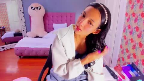 Snapshot of iris_stone_ chatting on January 23, 2025, 10:32 am Iris online show from January 23, 2025, 10:32 am