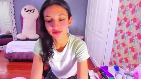 Snapshot of iris_stone_ chatting on January 25, 2025, 8:21 pm Iris online show from January 25, 2025, 8:21 pm