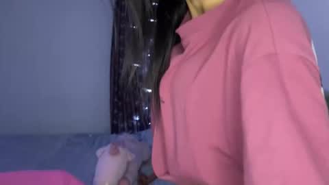 Snapshot of iris_stone_ chatting on October 5, 2025, 6:39 pm Iris online show from October 5, 2025, 6:39 pm